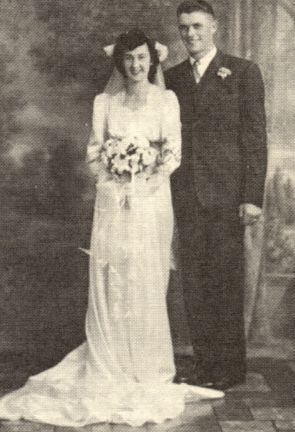 Erik and Mabell (Osenbaugh) Ericksen wedding December 2, 1944.
