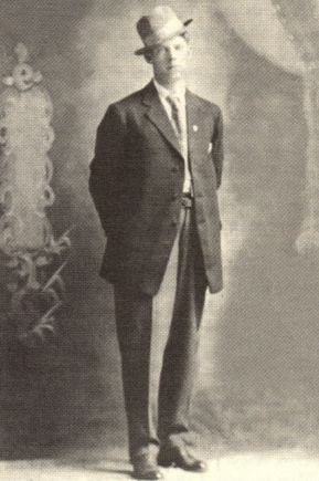 Ralph Anderson in Omaha, Nebr. 1913