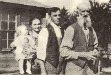 Four Generations about 1918. L-R - Lolita Goldizen (Stacy), Lessie Boyer Goldizen, Hugh Bee Boyer, Dennis Boyer.
