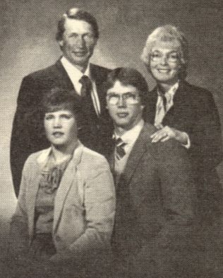 Jim Coble Family. Jim, LaVerna, Lisa, Bill.