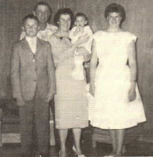 Henry Cox Family - 1961 R-L-Erik, Henry, Mabell, Lou Ann, and Suzanne.