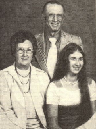 Mabell, Henry and LouAnn Cox-1977.